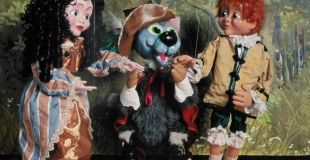 Le chat botté, spectacle de marionnettes, joué en arbre de Noël (78)